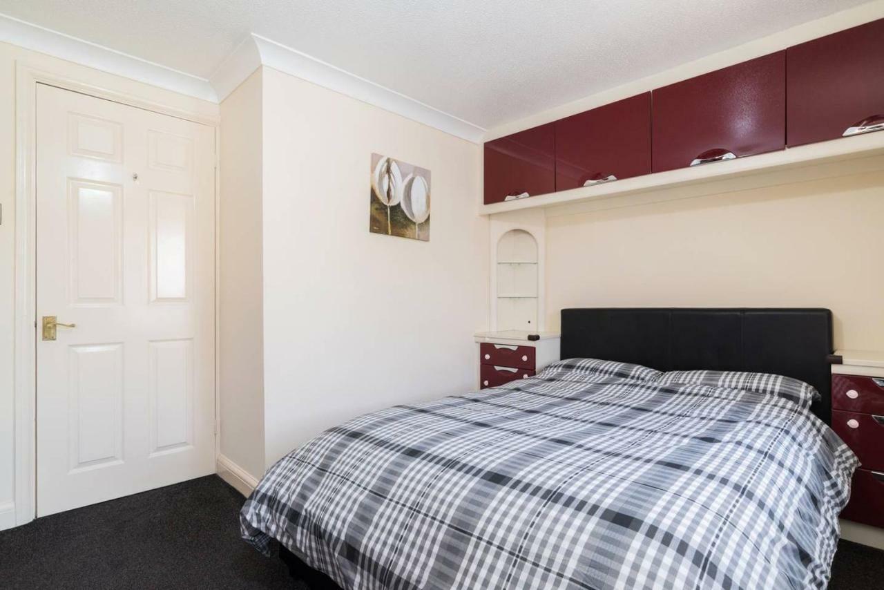 Appartamento 1 Bedroom Near Excel *