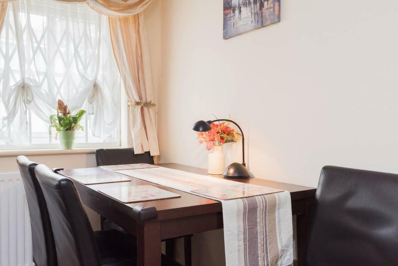 1 Bedroom Near Excel Appartamento